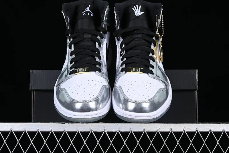 All categories Air Jordan Jordan series basketball shoes Air Jordan 1 High Air Jordan 1 Pass The Torch AJ1 Joe 1 Leonard liquid electroplated silver AQ7476-016